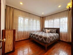 Grove Lane (D10), Terrace #625529481